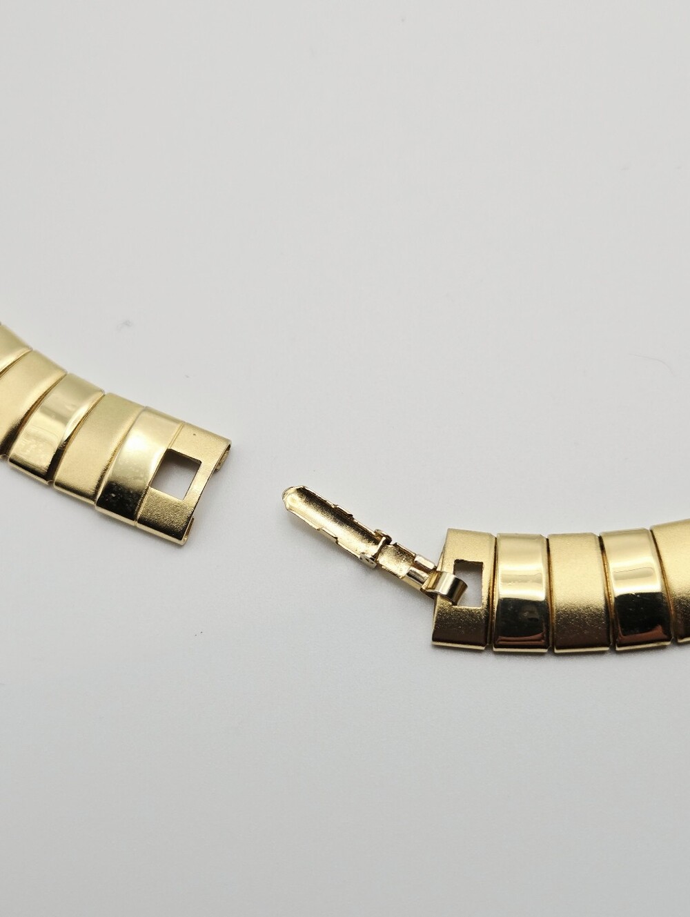 Monet Red Enamel Gold-Tone Geometric Earring/ Unbranded Collar Necklace  Set - Picture 8 of 13